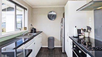  at 105 Cunningham Crescent, Grasmere, Invercargill