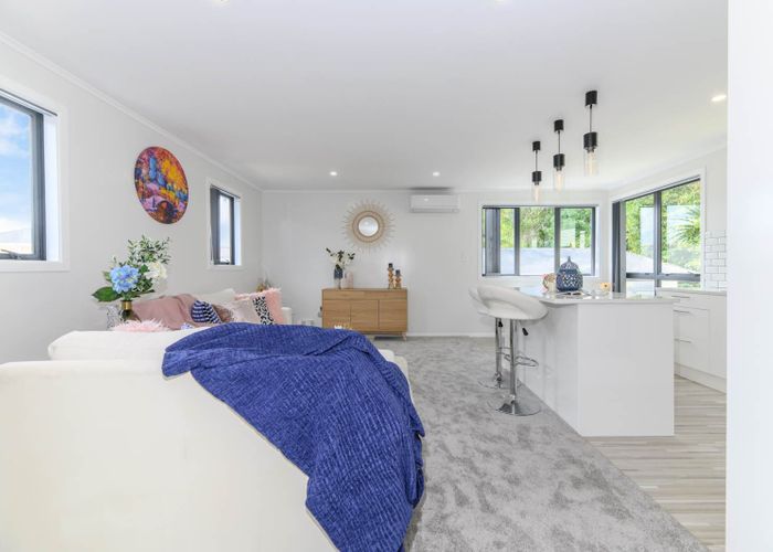  at 47 Rangeview Road, Sunnyvale, Auckland
