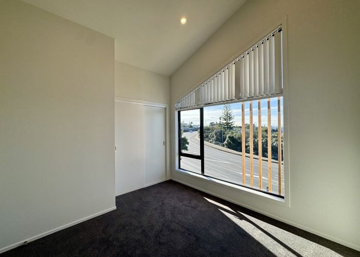  at 10/506 Glenfield Road, Bayview, North Shore City, Auckland