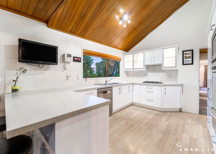  at 11 Gothic Place, Lynfield, Auckland