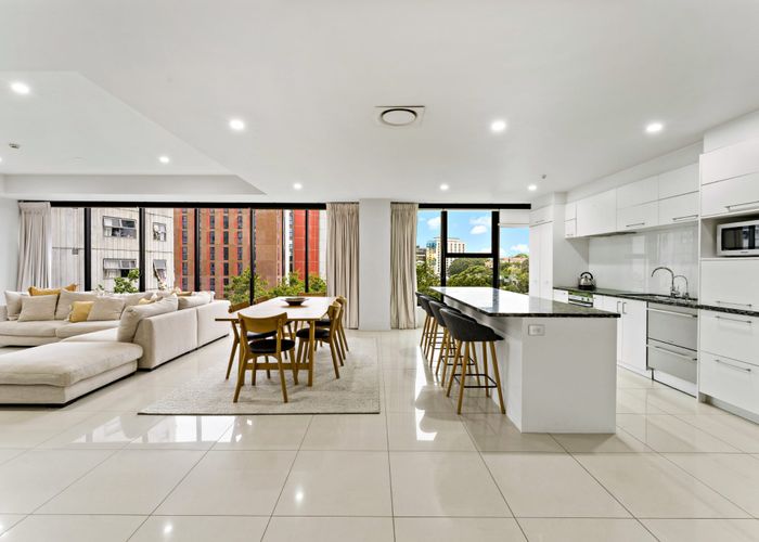  at 2B/2 St Martins Lane, Grafton, Auckland