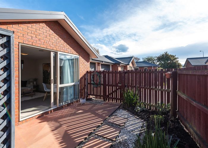  at 1/149 Highsted Road, Casebrook, Christchurch