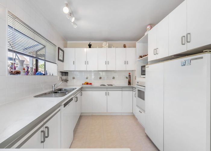  at 175 Carnoustie Drive, Wattle Downs, Manukau City, Auckland