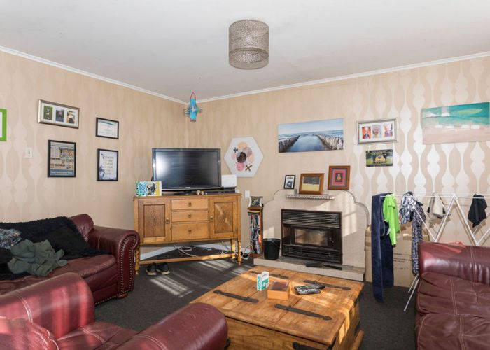 Free property data for 13 Cole Street, Dannevirke homes.co.nz