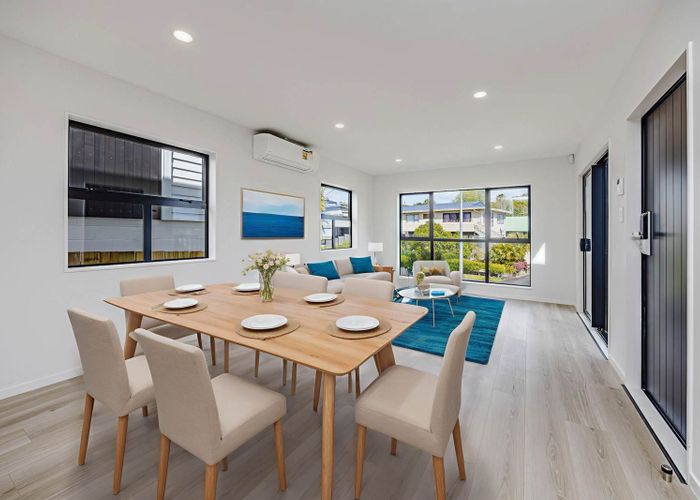  at 26 Murvale Drive, Bucklands Beach, Manukau City, Auckland