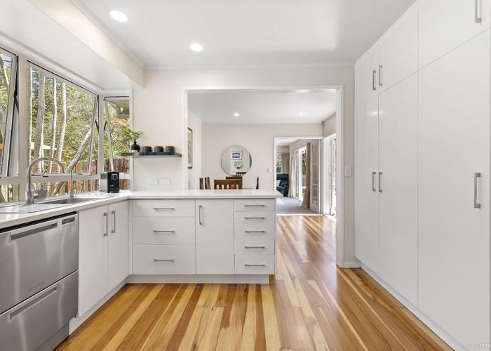  at 82 Gowing Drive, Meadowbank, Auckland