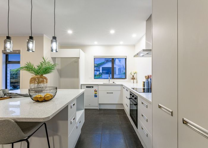  at 9 Paparoa Crescent, Aotea, Porirua, Wellington