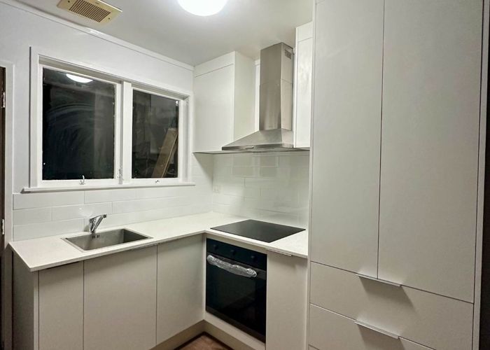  at 1/16 Stanniland Street, Sunnyhills, Manukau City, Auckland