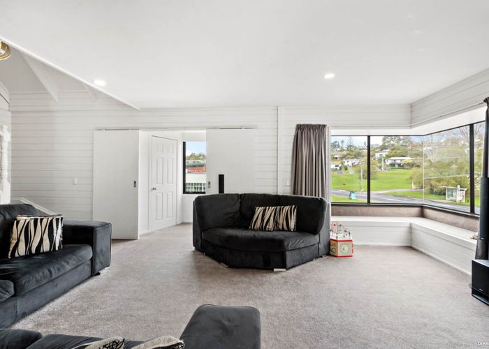  at 2B Beverley Road, Stanmore Bay, Whangaparaoa