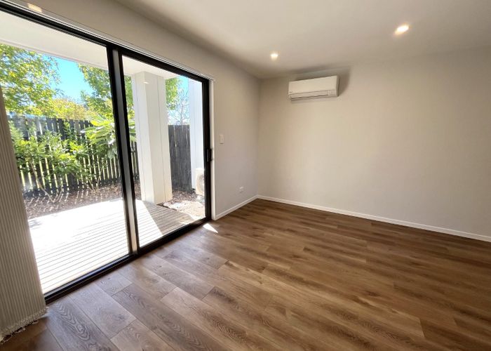  at 16 Whai Hua Lane, Mangere Bridge, Manukau City, Auckland