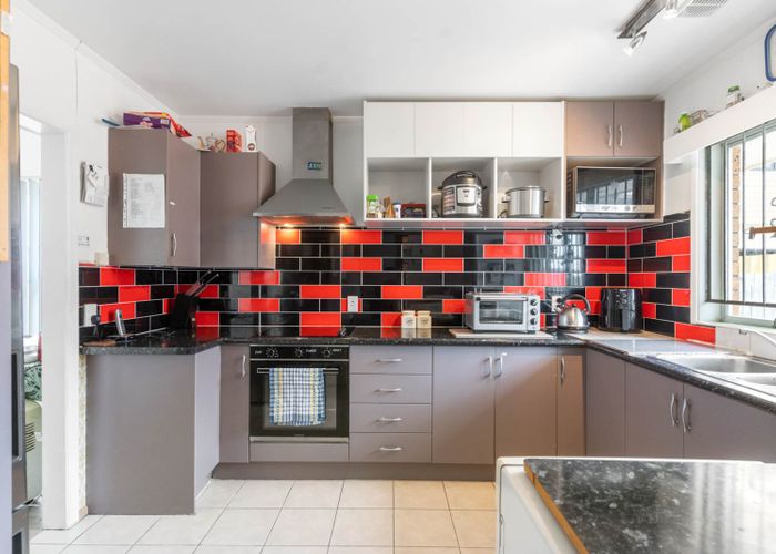  at 76 Station Road, Papatoetoe, Auckland