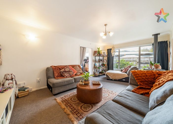  at 5 Longfellow Street, Trentham, Upper Hutt