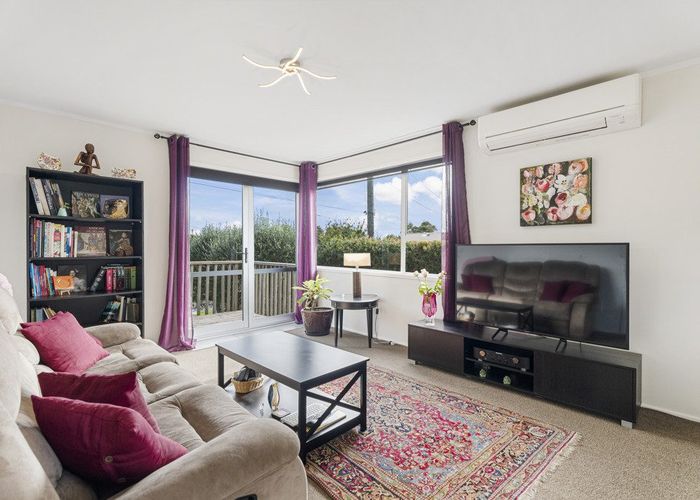  at 13 Rimu Road, Stanmore Bay, Whangaparaoa