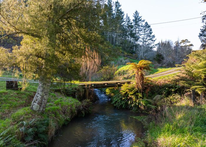  at 846 Old Mountain Road, Waitetuna