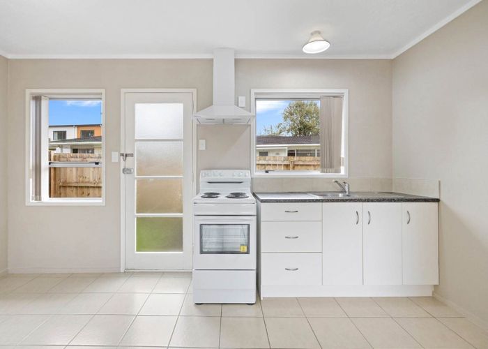 at 2/397 Blockhouse Bay Road, Avondale, Auckland City, Auckland