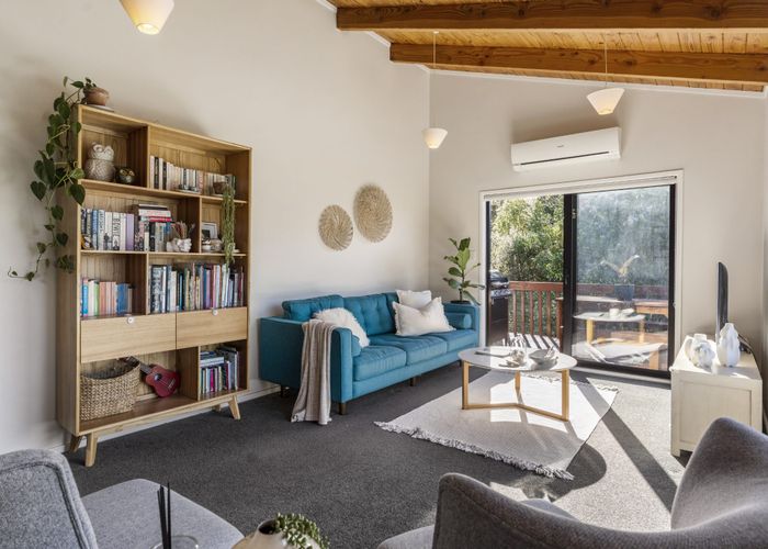  at 2/139 Rangatira Road, Beach Haven, Auckland