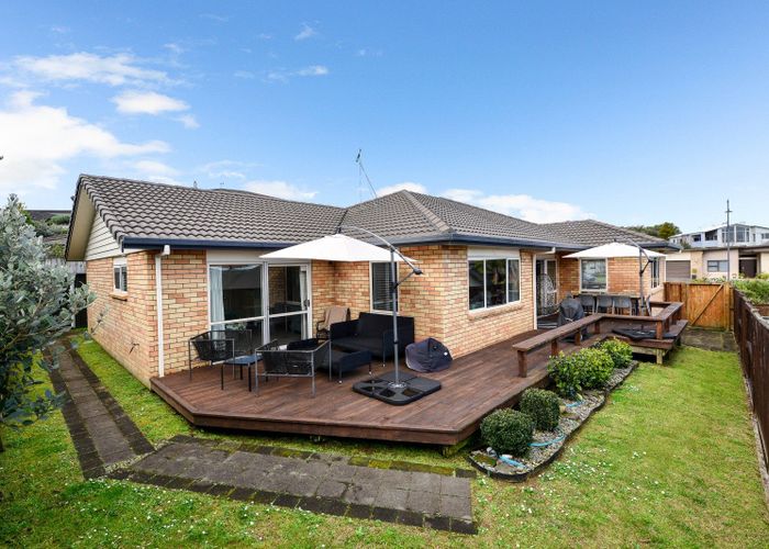  at 27 Heathfield Avenue, Huntington, Hamilton