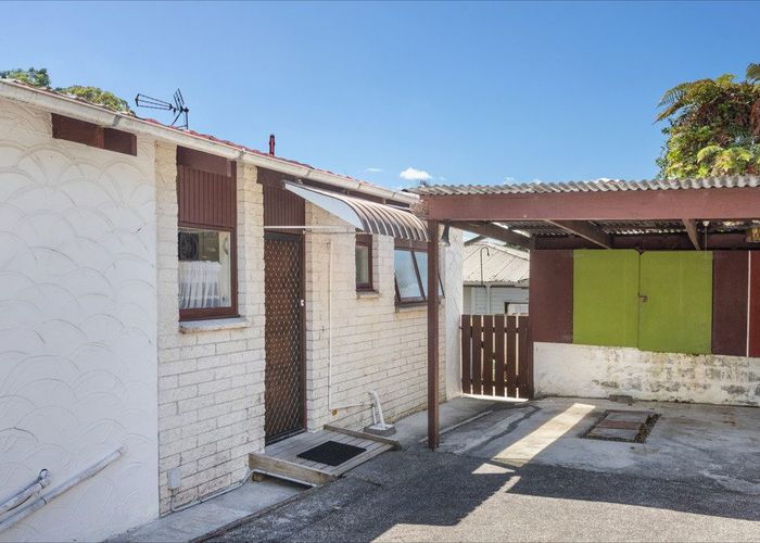  at 3/38 Eastglen Road, Glen Eden, Waitakere City, Auckland