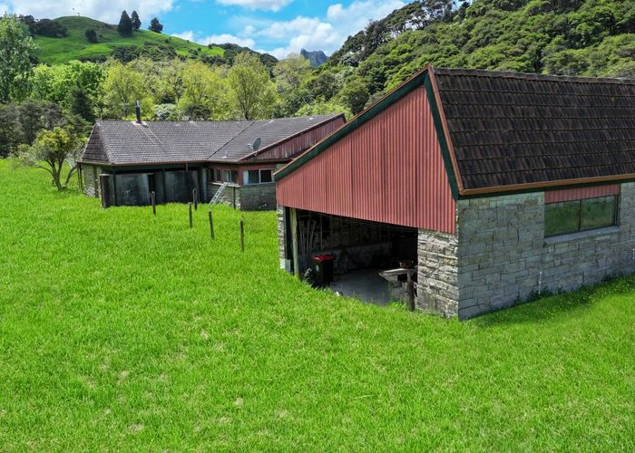  at 301 Neavesville Road, Puriri, Thames