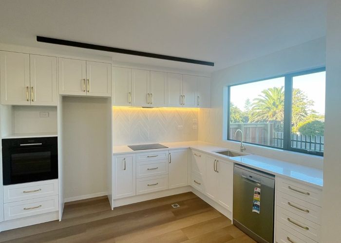  at 9B Glamorgan Drive, Torbay, North Shore City, Auckland