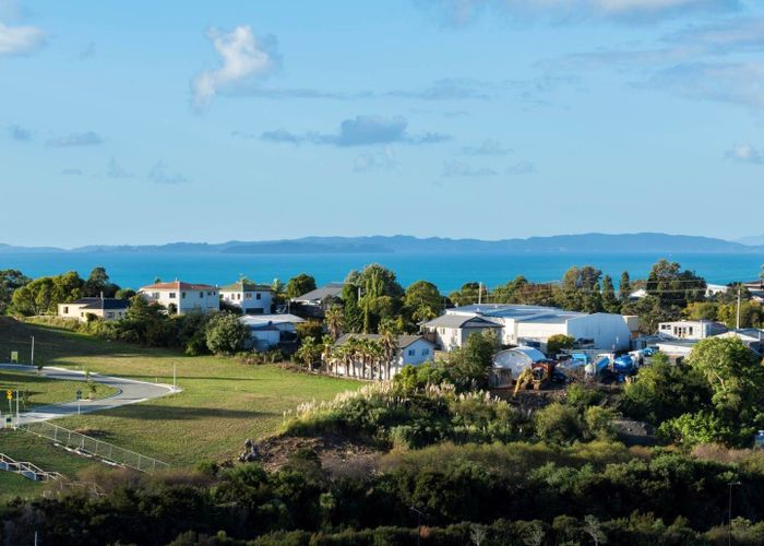  at 14 Ruth Craig Place, Stanmore Bay, Whangaparaoa