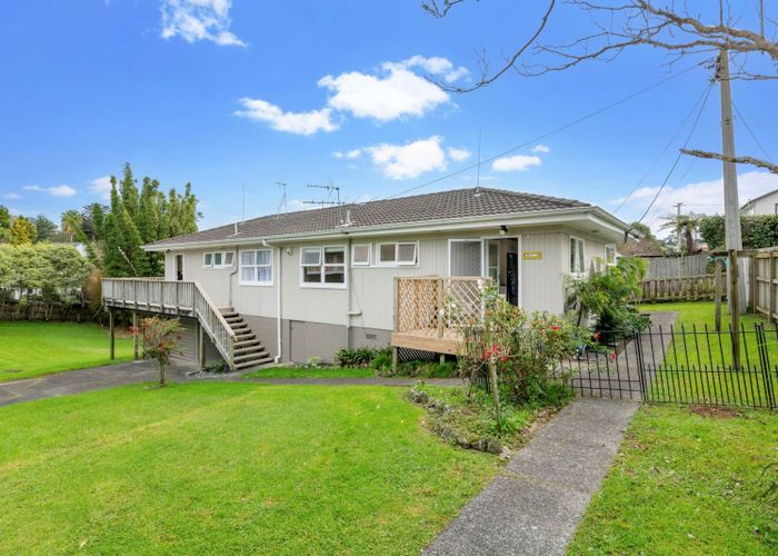  at 1&2/6 Elliott Avenue, Bayview, North Shore City, Auckland