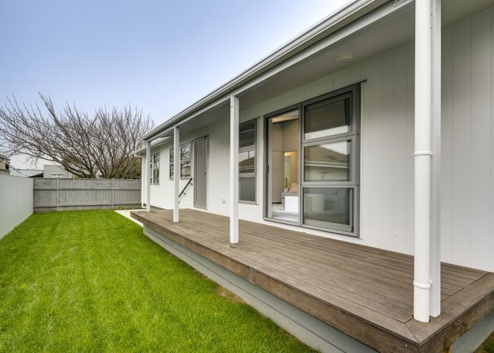 at 1012 Willowpark Road North, Mayfair, Hastings