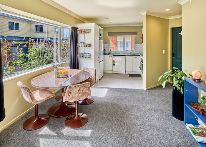  at 10 Pohutukawa Grove, Titahi Bay, Porirua, Wellington