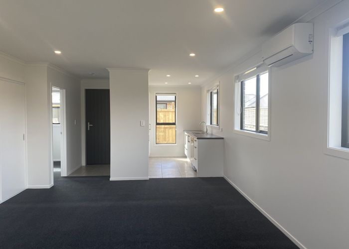  at 4/223 Baverstock Road, Grandview Heights, Hamilton