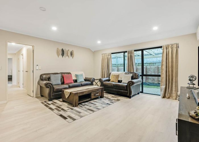  at 14 Villino Place, Randwick Park, Auckland