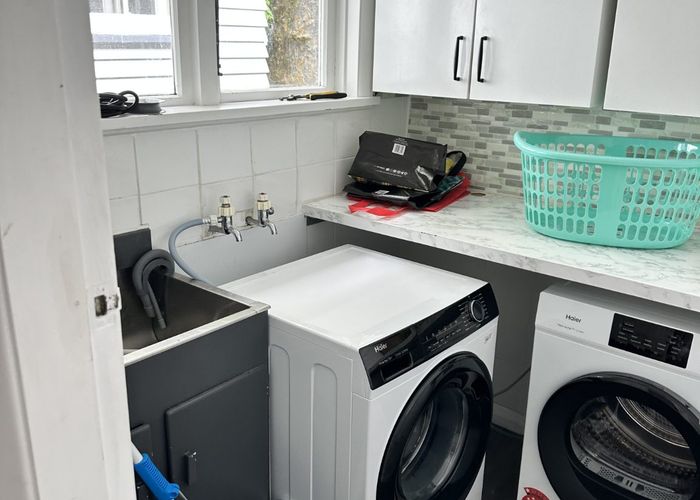  at 114 Pinehaven Road, Pinehaven, Upper Hutt