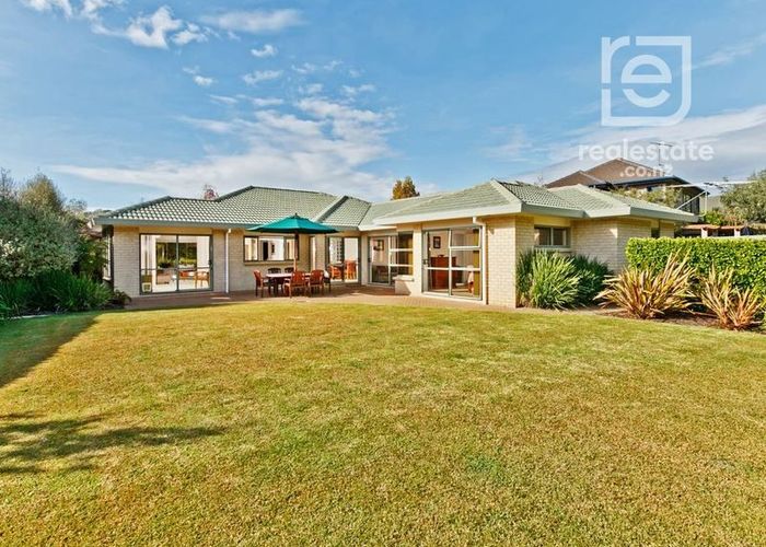  at 38 Landing Drive, Albany, North Shore City, Auckland