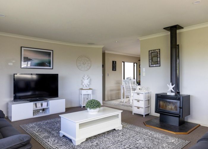  at 37 Acacia Bay Road, Nukuhau, Taupo, Waikato