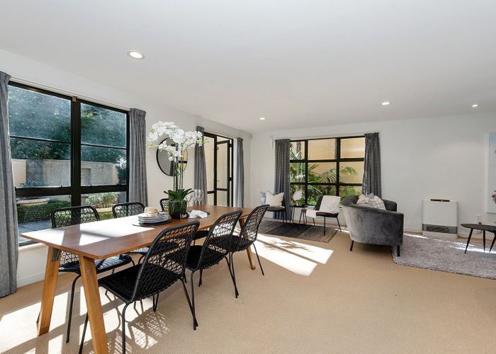  at 13/102 Grantham Street, Hamilton Central, Hamilton
