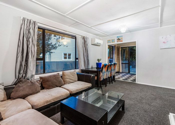  at 187 Aorangi Road, Bryndwr, Christchurch