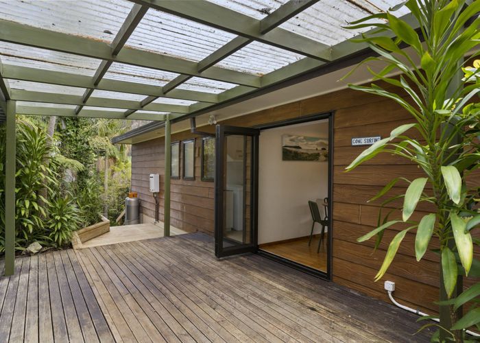  at 158 Bambury Place, Onemana