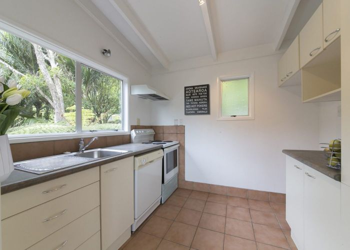  at 29 Warner Park Avenue, Laingholm, Waitakere City, Auckland