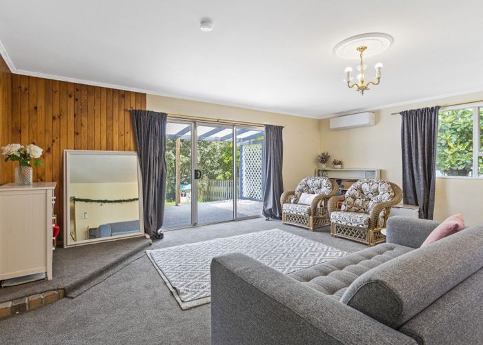  at 218 Main Road South, Raumati South, Paraparaumu