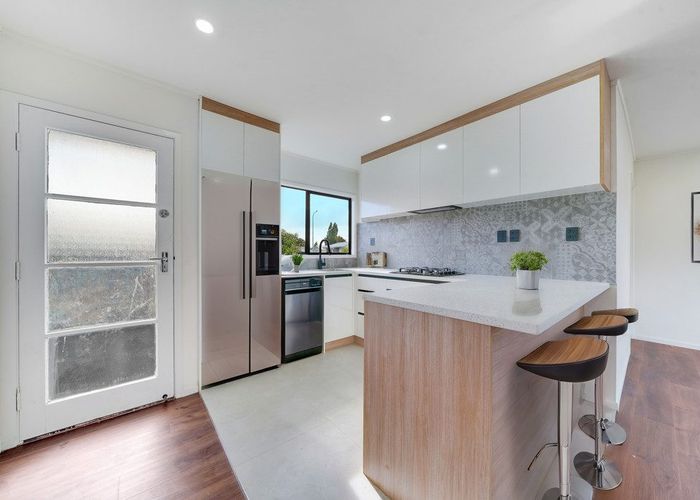  at 64 Redcrest Avenue, Red Hill, Papakura, Auckland
