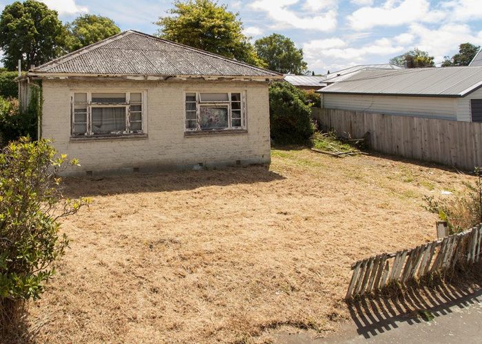  at 69 Cleveland Street, Edgeware, Christchurch