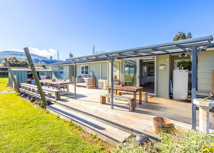  at 21 Riverpark Drive, Kuratau