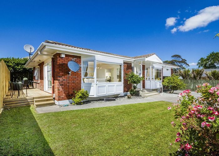  at 3B Winscombe Street, Belmont, North Shore City, Auckland