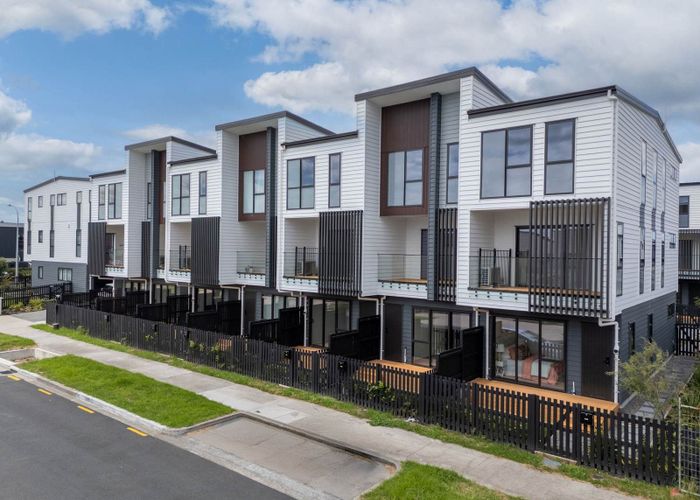  at 8 Kanorau Way, Hobsonville, Waitakere City, Auckland