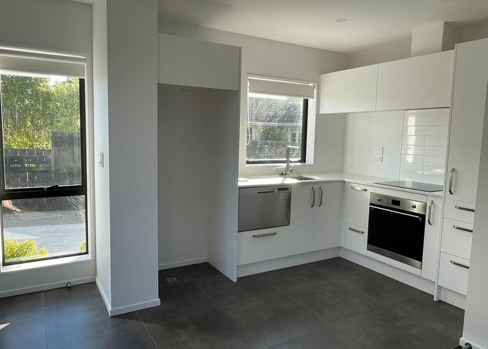  at 1/110 Kervil Avenue, Te Atatu Peninsula, Waitakere City, Auckland