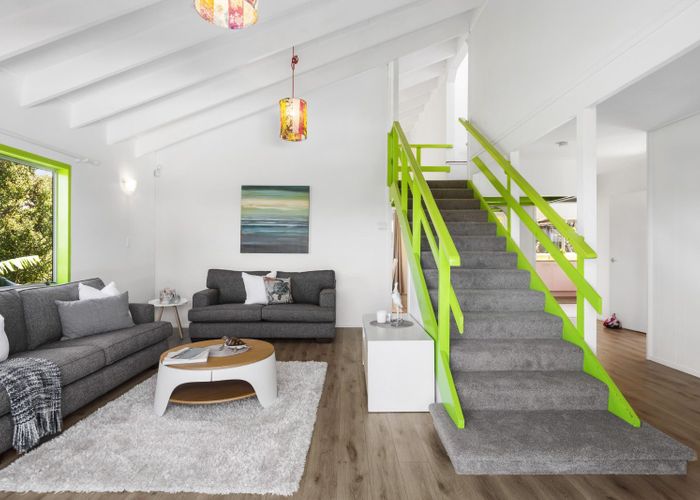  at 8 Wiriana Place, Stanmore Bay, Whangaparaoa