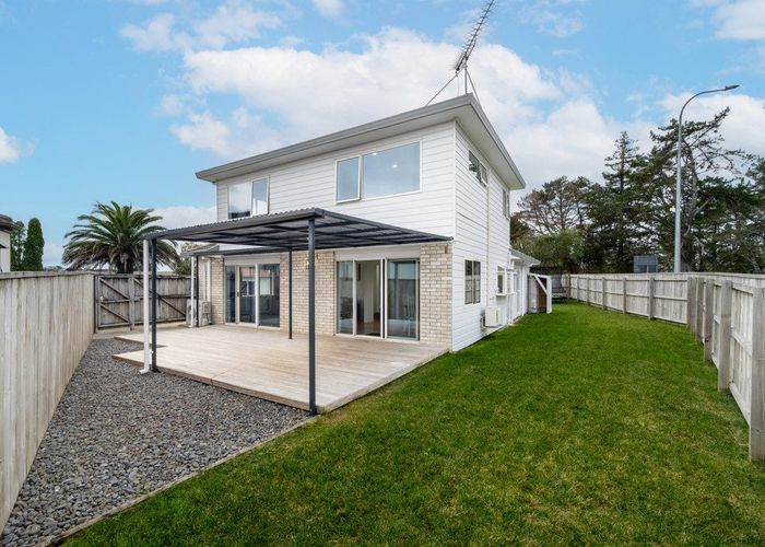  at 1/12 Marbeth Court, Botany Downs, Manukau City, Auckland