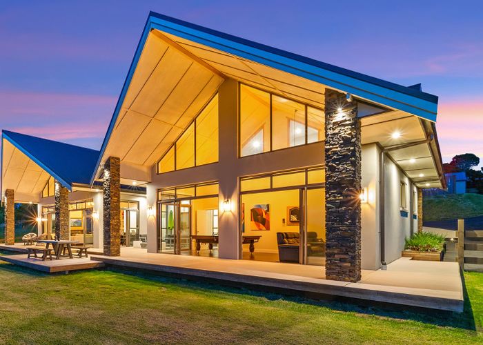  at 85 Spur Road, Stillwater, Silverdale