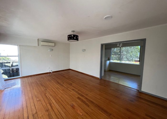  at 165 Edgewater Drive, Pakuranga, Auckland