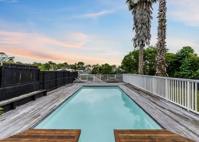  at 14 MacPherson Street, Meadowbank, Auckland