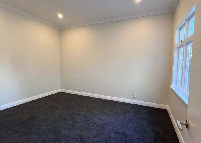  at 42 Te Wharepouri Street, Berhampore, Wellington, Wellington